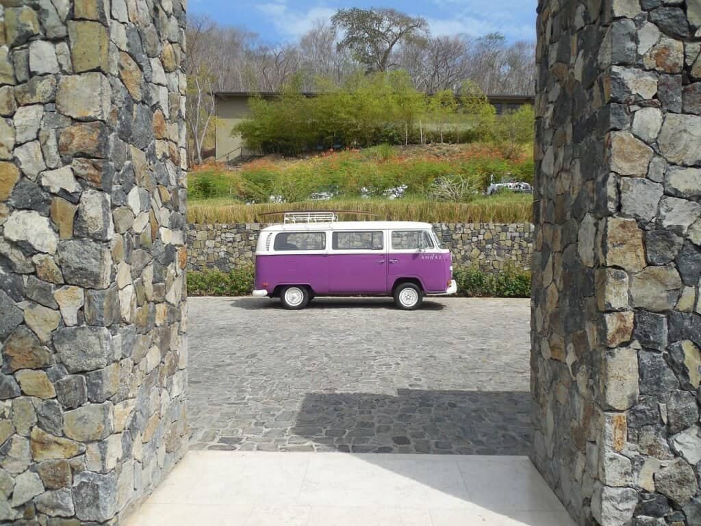 costa rica shuttle service, costa rica shuttle, costa rica airport shuttle, gray service